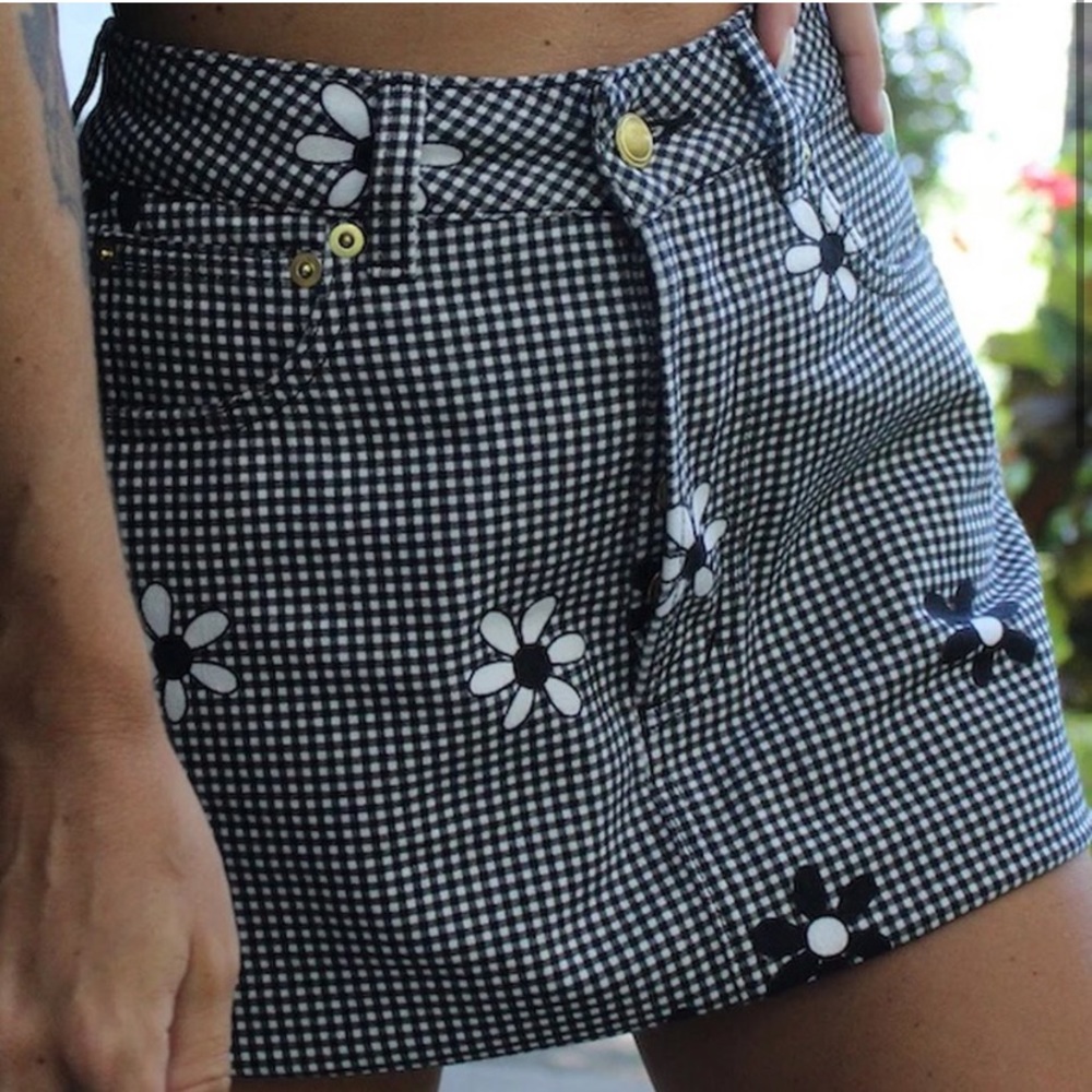 ISO!!! Discoteca mini skirt